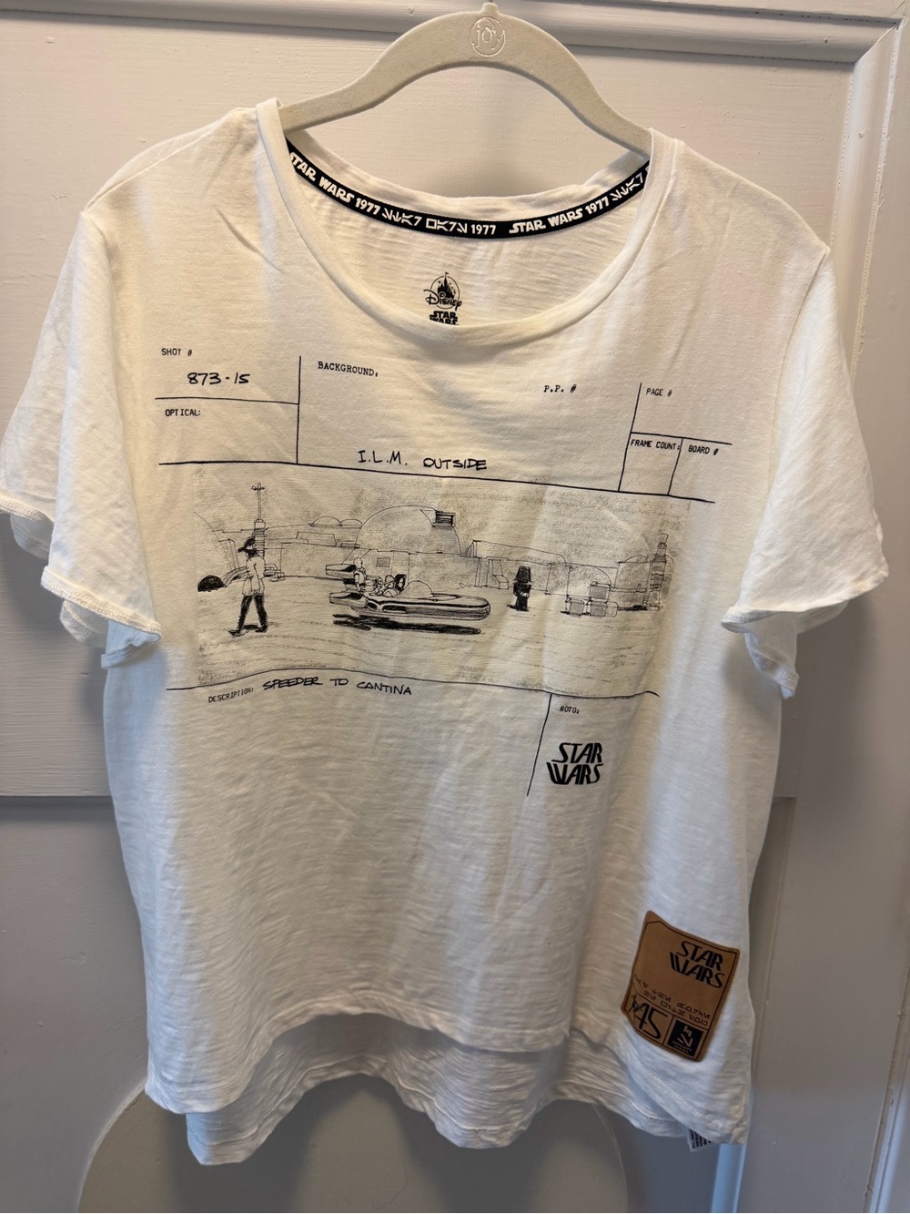 Disney - Star Wars White Graphic Short Sleeve Women’s Tee w/Black Sketch Print